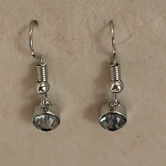 1” silver tone & bezel set clear Austrian crystal dangle drop earrings - Picture 3 of 13